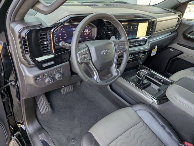 2026 Chevrolet Silverado 1500 ZR2 - Photo 8