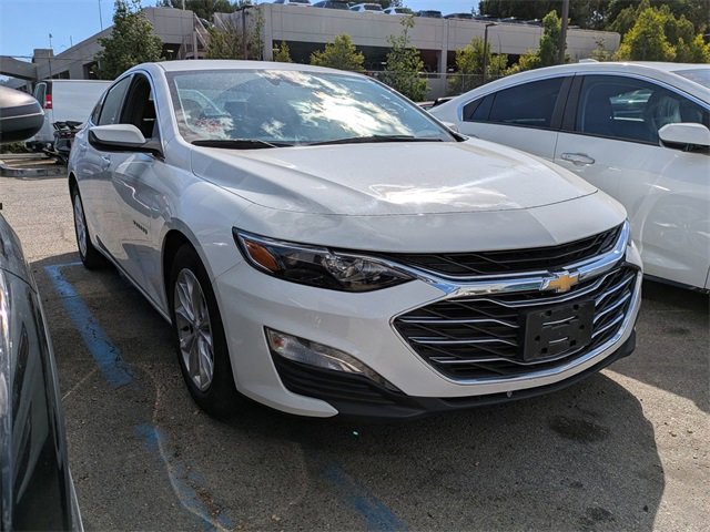 2023 Chevrolet Malibu 1LT photo 2