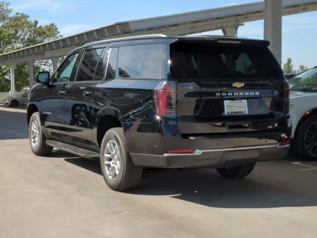 New 2026 Chevrolet Suburban LT SUV