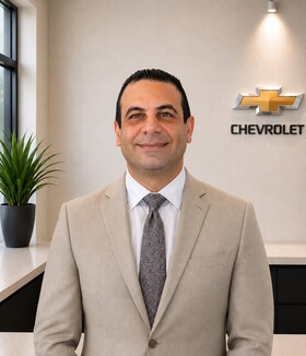 Staff member Ramik Tahmasebi from ID_2b4b34