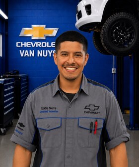 Staff member Eddie Sierra from ID_b0f830