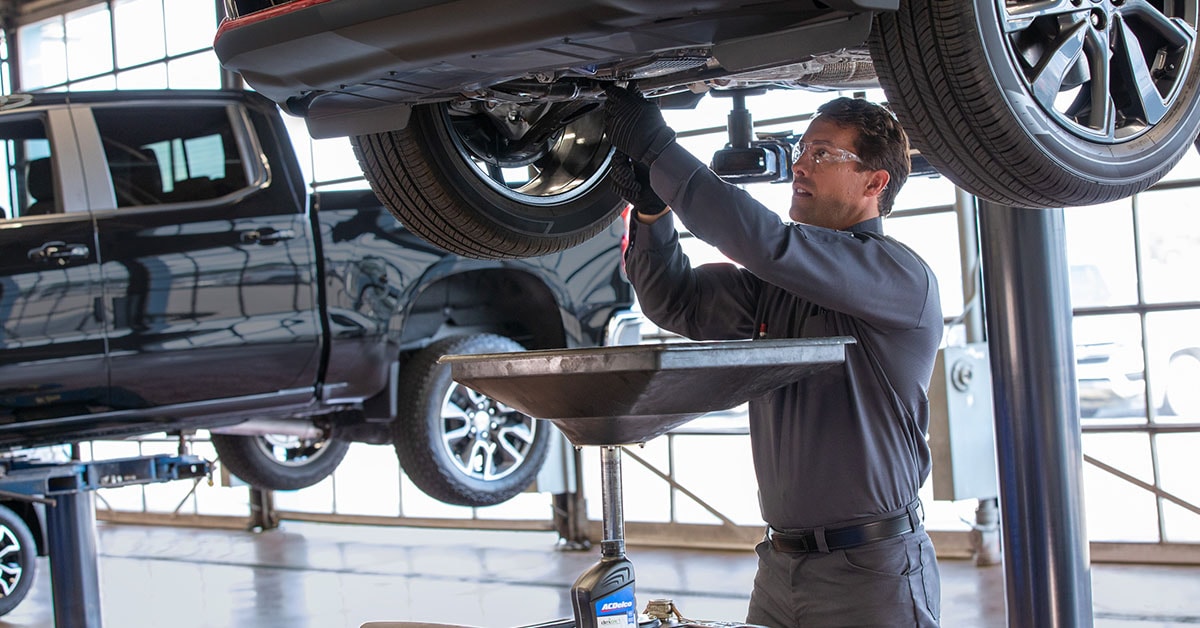 Chevy_Service_OilChange_2_1200x628.jpg