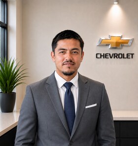 Staff member Jose Flores from ID_9f2e08