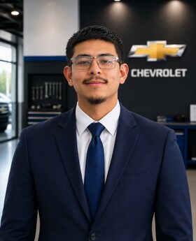 Staff member Alan Muros from ID_b0f830