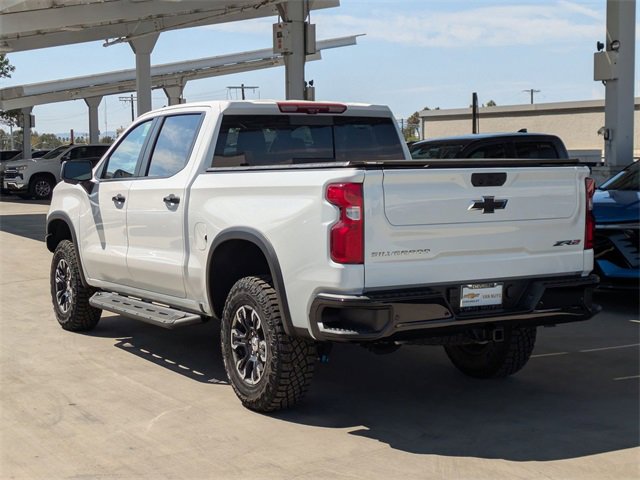 2026 Chevrolet Silverado 1500 ZR2 photo 4