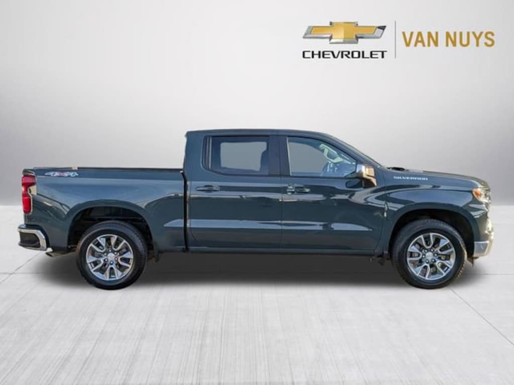 Used 2025 Chevrolet Silverado 1500 LT (2FL) Truck