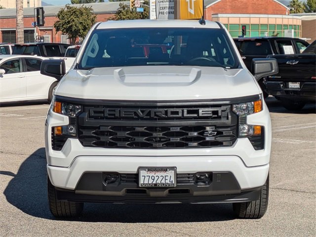 2025 Chevrolet Silverado 1500 Custom photo 2