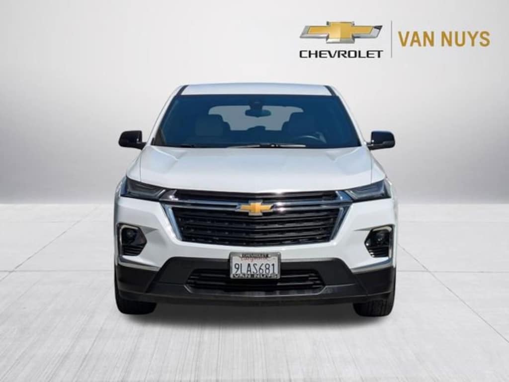 Used 2023 Chevrolet Traverse LS SUV