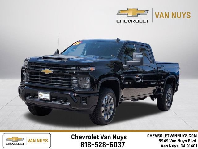 2026 Chevrolet Silverado HD Custom 4WD Crew Cab Standard Box's photo