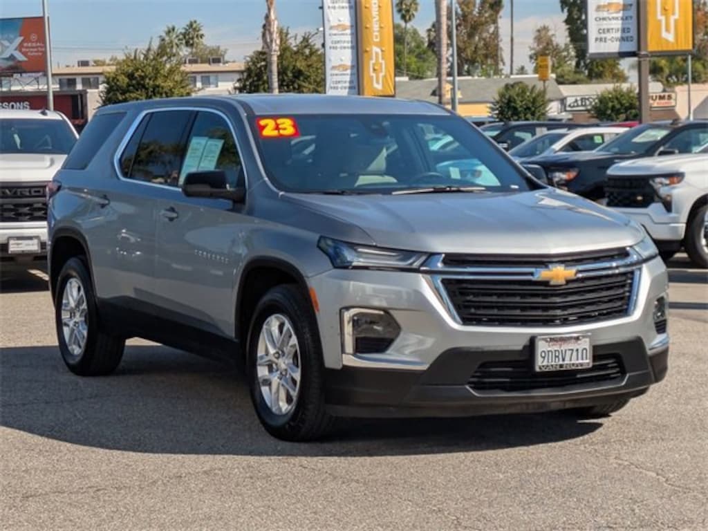 Used 2023 Chevrolet Traverse LS SUV