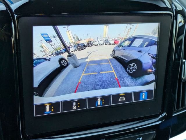 2023 Chevrolet Traverse Premier - Photo 19