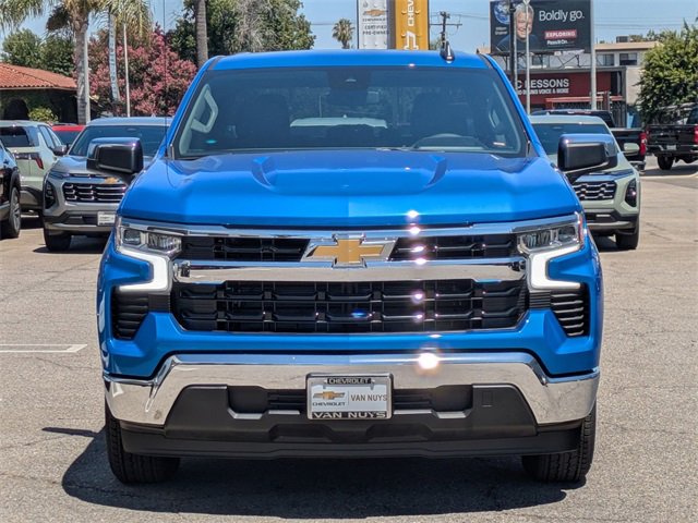 2026 Chevrolet Silverado 1500 LT photo 2