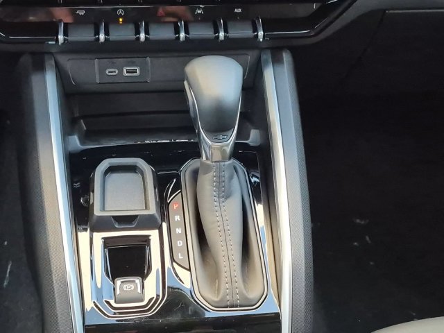 2026 Chevrolet Colorado LT - Photo 13