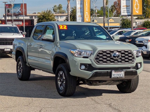 2022 Toyota Tacoma SR5 photo 3