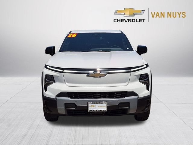 Used 2026 Chevrolet Silverado EV LT with VIN 1GC10YEH1TU402379 for sale in Los Angeles, CA