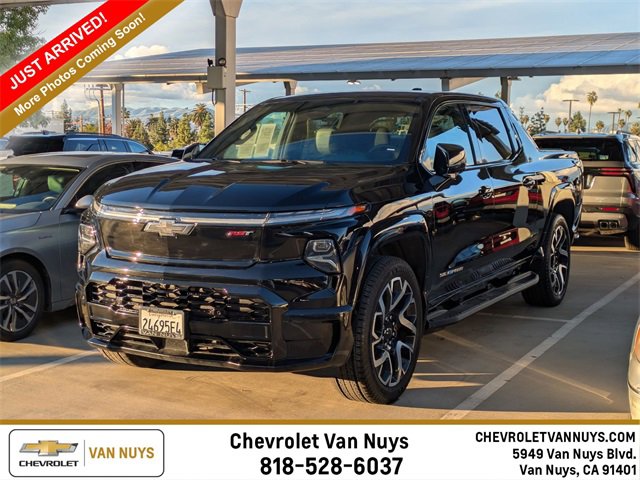 2024 Chevrolet Silverado EV RST's photo