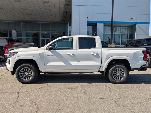 2025 Chevrolet Colorado Work Truck LT photo 3