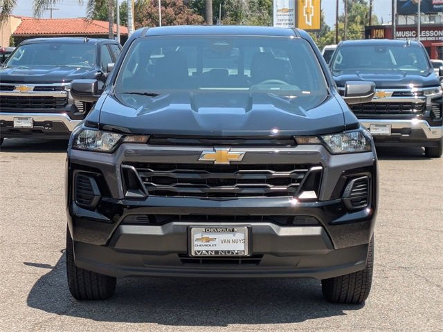 2026 Chevrolet Colorado LT photo 2