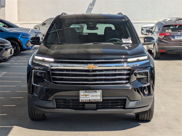 2026 Chevrolet Traverse photo 2