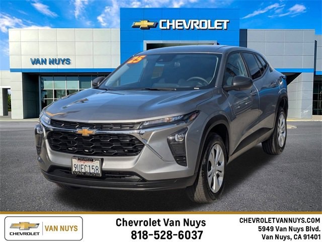 2025 Chevrolet Trax LS