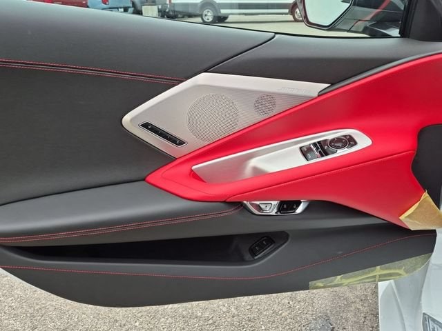2027 Chevrolet Corvette 2LT - Photo 7