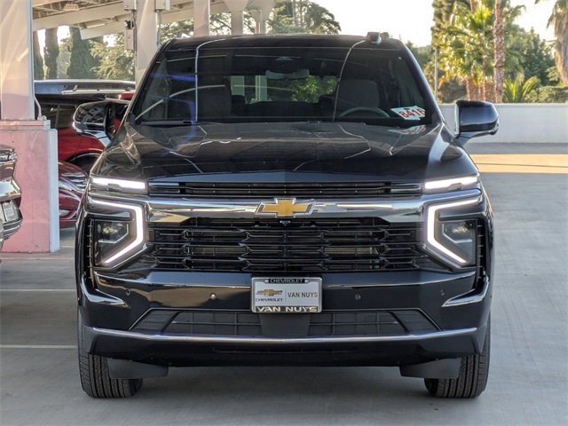 2026 Chevrolet Suburban LS photo 2