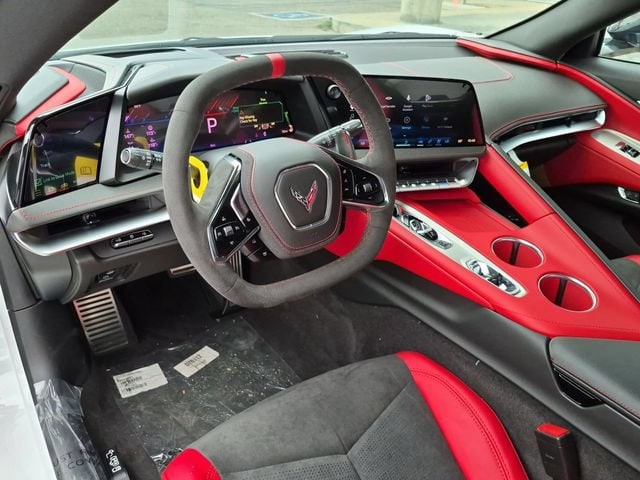 2027 Chevrolet Corvette 2LT - Photo 8