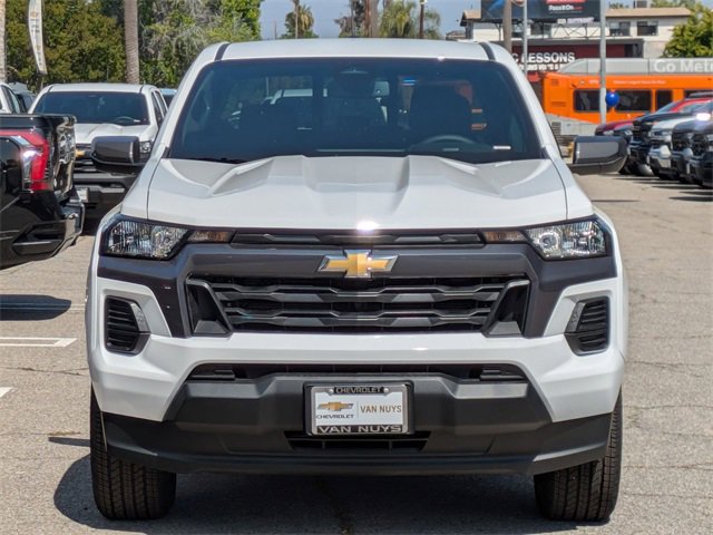 2025 Chevrolet Colorado Work Truck LT photo 2
