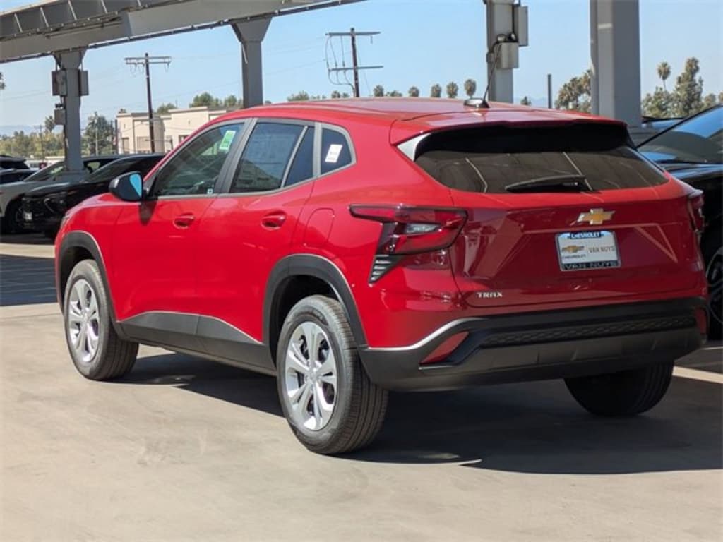 New 2026 Chevrolet Trax LS SUV