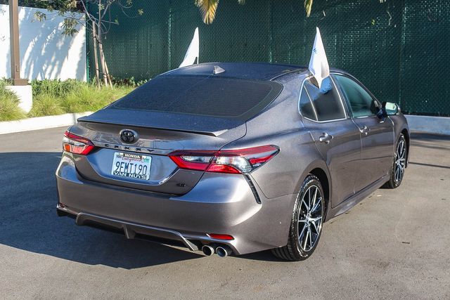 2023 Toyota Camry SE photo 4