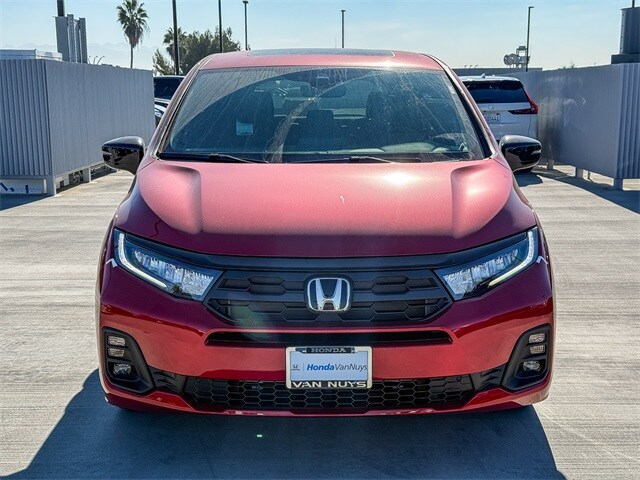 2026 Honda Odyssey photo 2