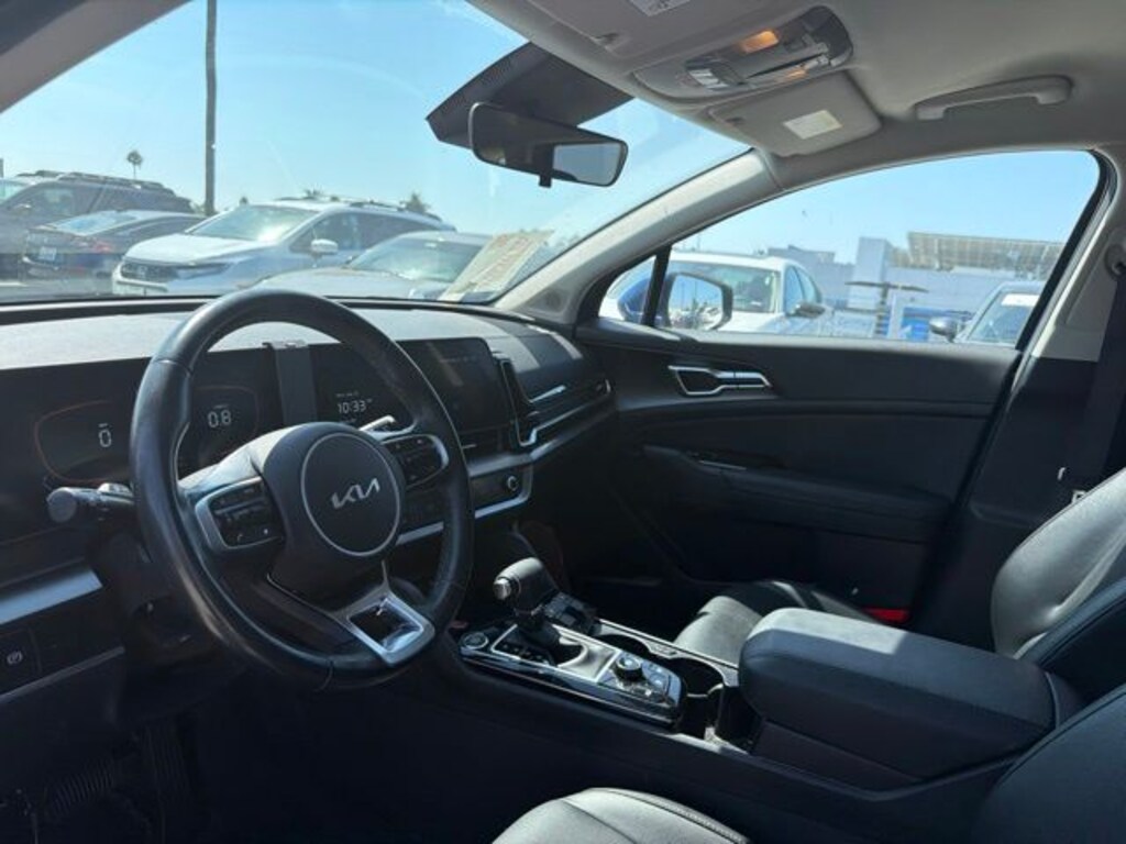 Used 2025 Kia Sportage EX SUV