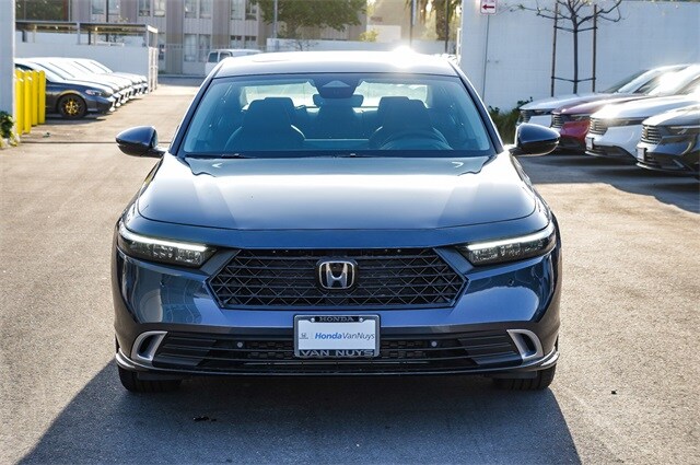 2025 Honda Accord Touring photo 2
