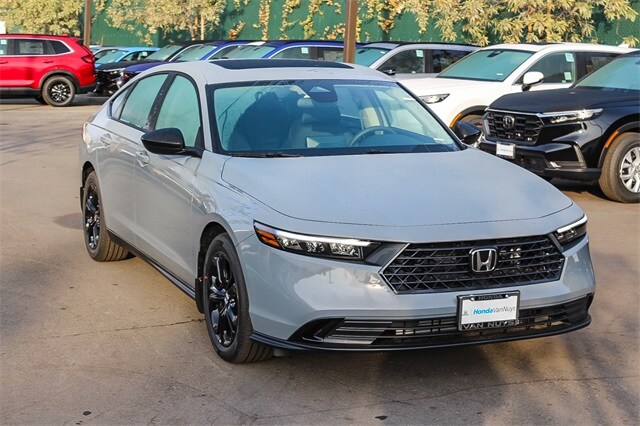 2025 Honda Accord SE photo 2
