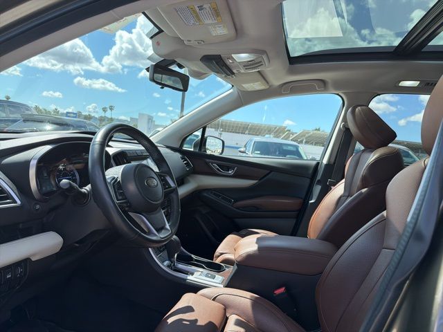 2022 Subaru Ascent Touring photo 3