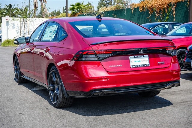 2025 Honda Accord Hybrid Sport-L photo 2
