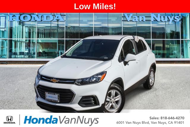 2022 Chevrolet Trax LS's photo