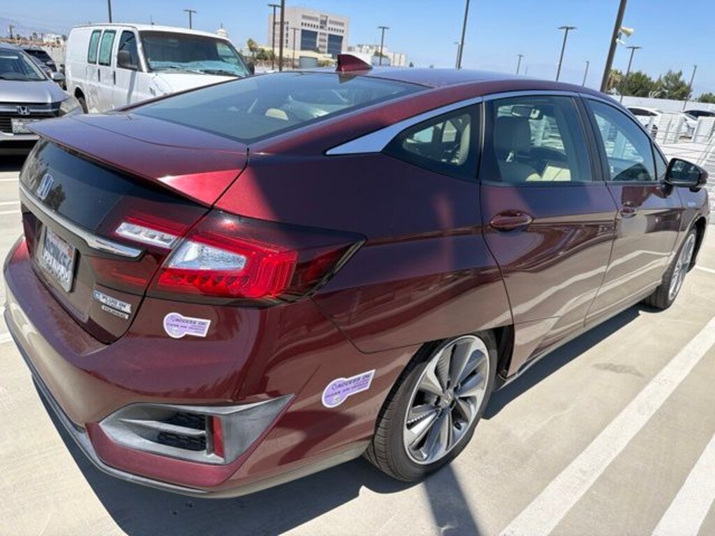 Used 2018 Honda Clarity Plug-In Hybrid Touring Sedan