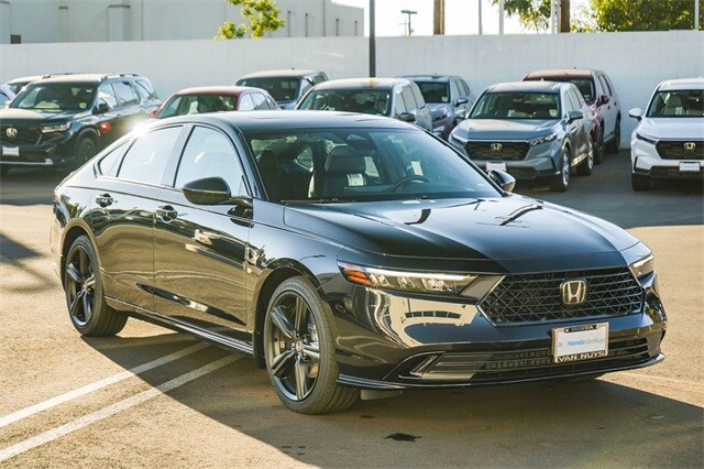 2025 Honda Accord Hybrid Sport-L photo 3