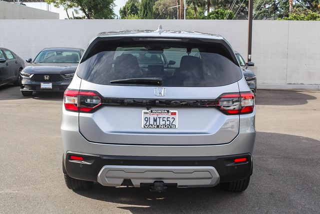 2024 Honda Pilot EX-L 8 Passenger photo 5