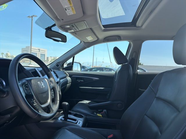 2017 Honda Pilot EX-L photo 3