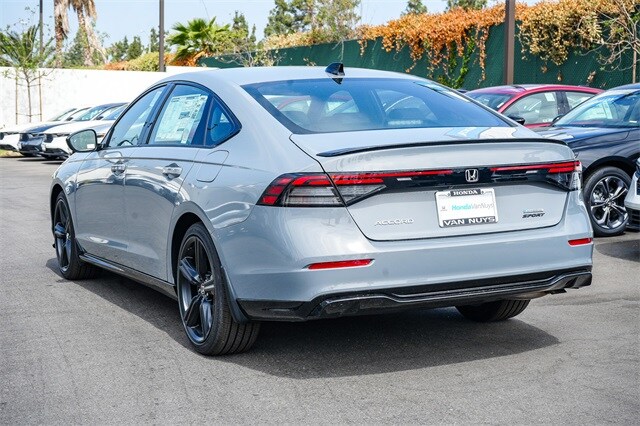 2025 Honda Accord Hybrid Sport-L photo 2