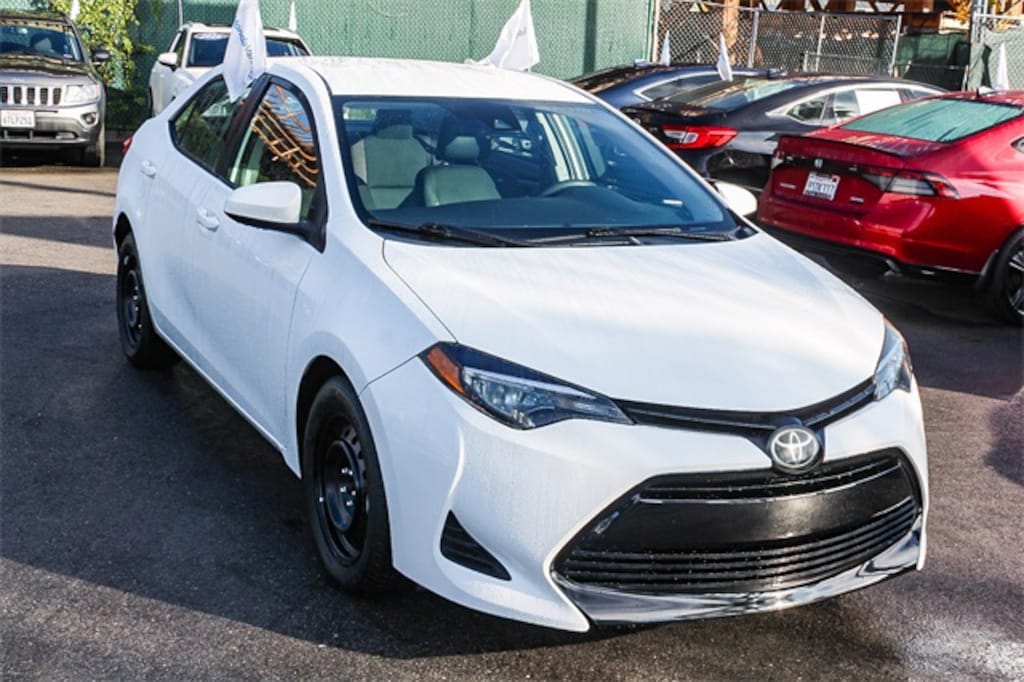 Used 2019 Toyota Corolla LE Sedan