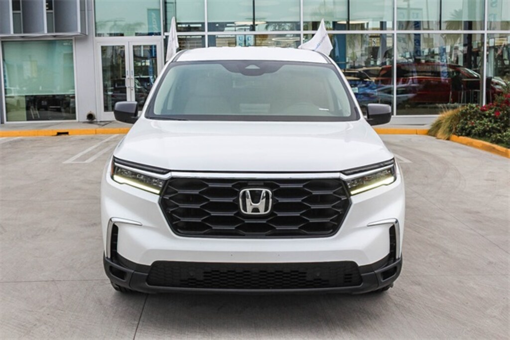 Used 2024 Honda Pilot LX SUV