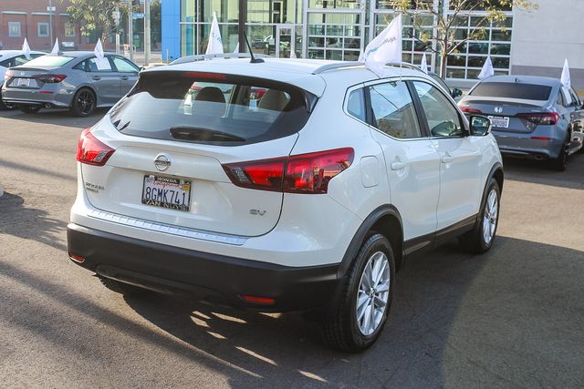 2018 Nissan Rogue Sport SV photo 4