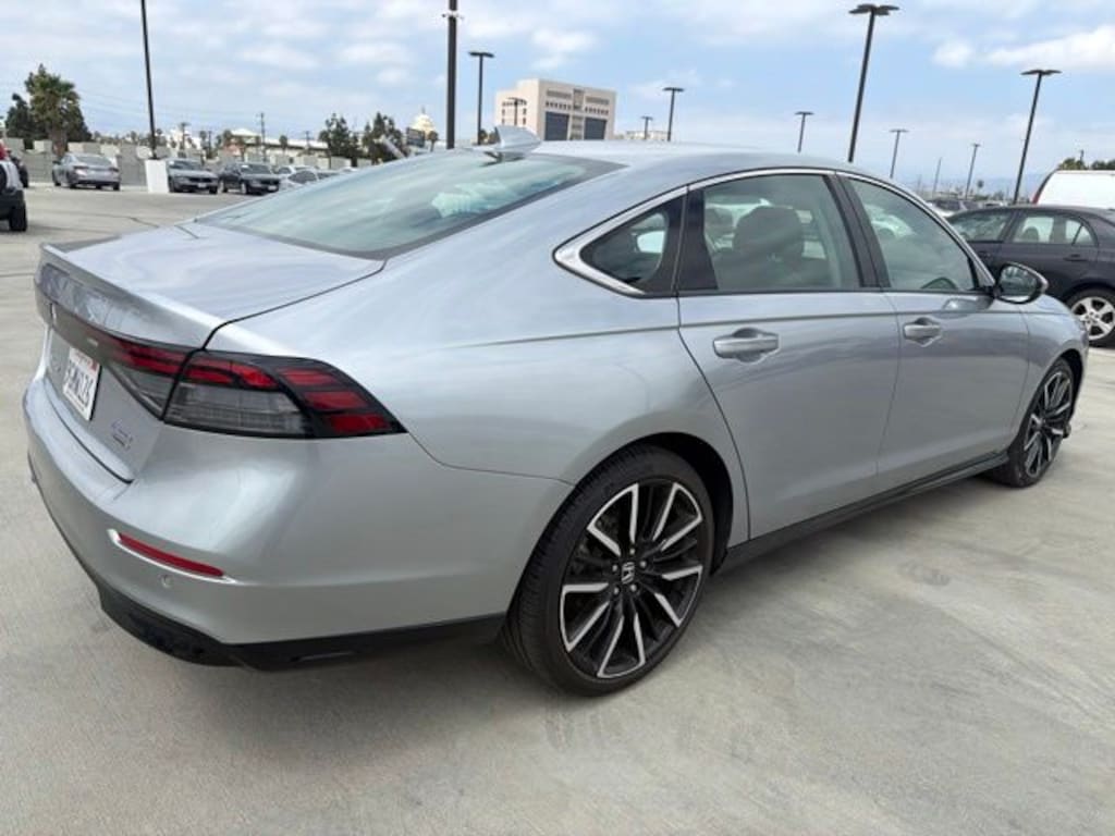 Used 2023 Honda Accord Hybrid Touring Sedan