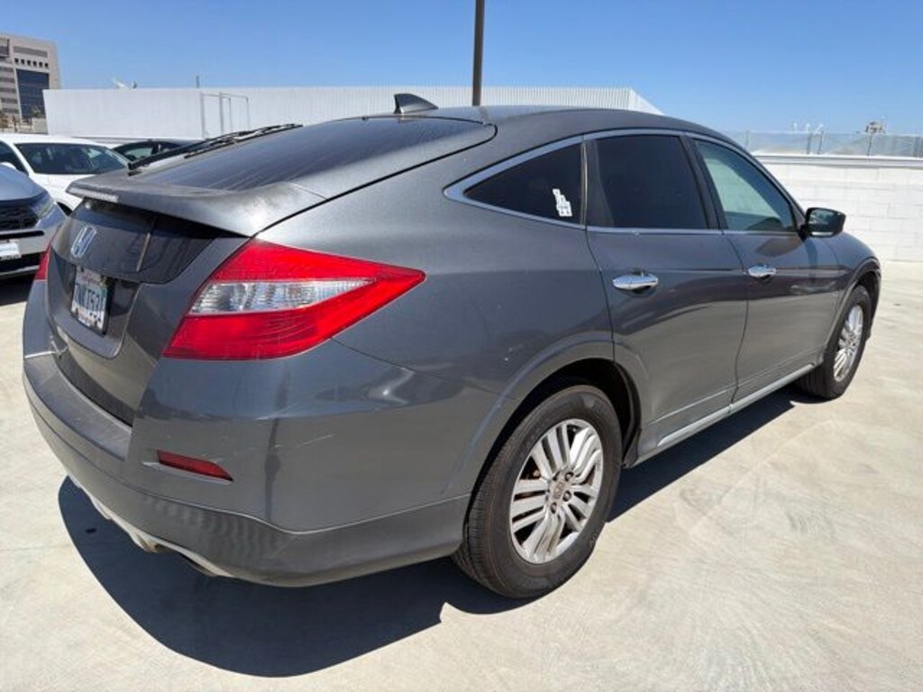 Used 2013 Honda Crosstour EX SUV