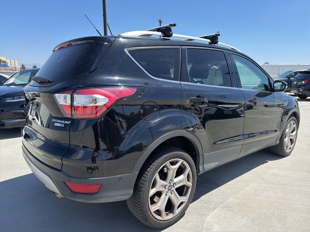 2017 Ford Escape Titanium photo 2