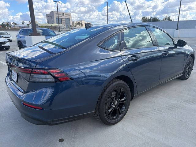 2025 Honda Accord SE photo 2