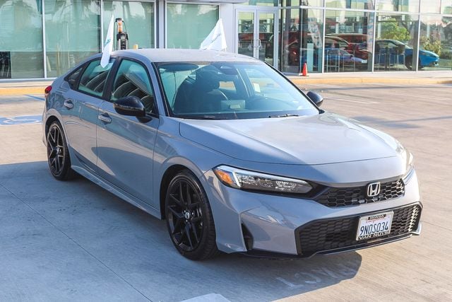 2025 Honda Civic Sport photo 2